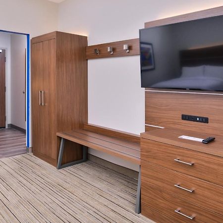 Holiday Inn Express & Suites Farmville By Ihg Eksteriør bilde