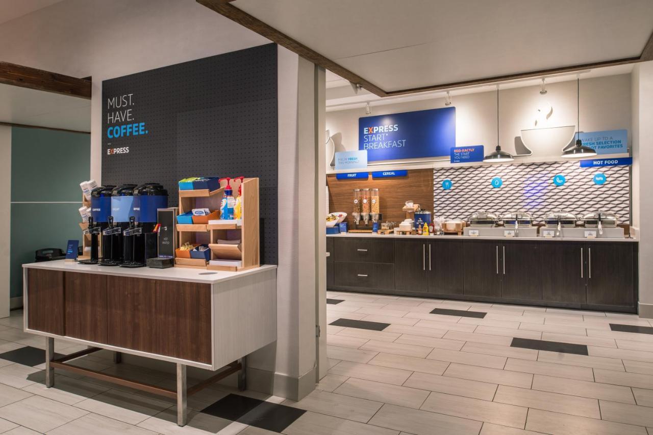 Holiday Inn Express & Suites Farmville By Ihg Eksteriør bilde