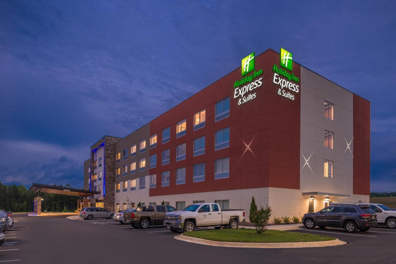 Holiday Inn Express & Suites Farmville By Ihg Eksteriør bilde
