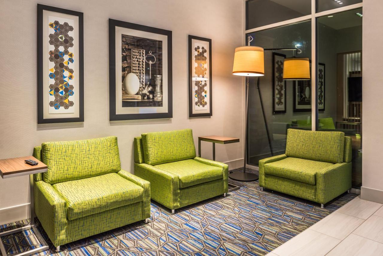Holiday Inn Express & Suites Farmville By Ihg Eksteriør bilde